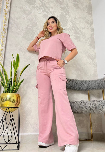 Conjunto blusón bota campana cargo