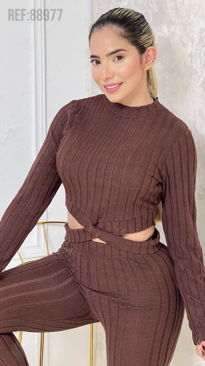 CONJUNTO IMPORTADO REF 88977...